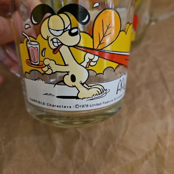 McDonald's Garfield Glass Coffee Mugs Set Of 7 Jim Davis Odie 1978 - Picture 5 of 7